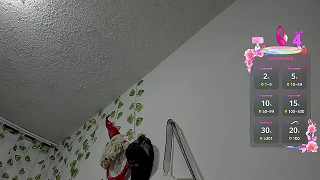 EmiliaRose  online show from May 30, 1:39 pm