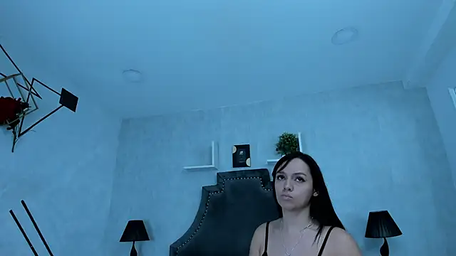 Snapshot of EmiliaRose_ chatting on October 23, 8:51 pm EmiliaRose online show from October 23, 8:51 pm