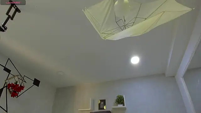 Snapshot of EmiliaRose_ chatting on November 4, 9:07 pm EmiliaRose online show from November 4, 9:07 pm