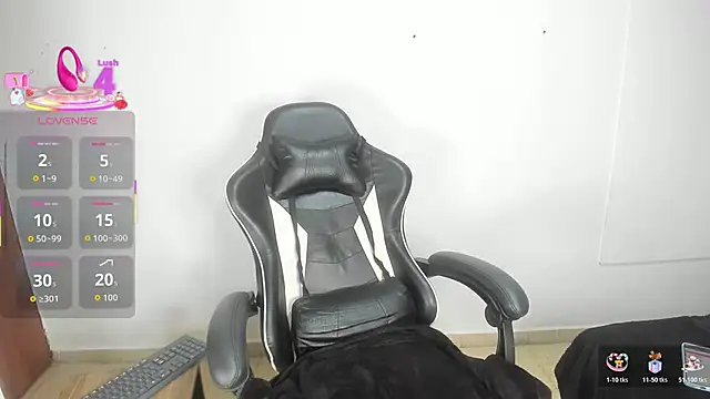 Snapshot of natasha_steele chatting on October 17, 9:27 pm natasha steele online show from October 17, 9:27 pm