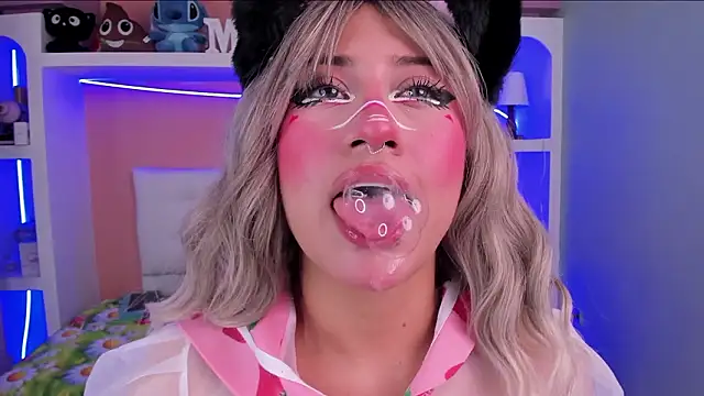 miss   megan online show from February 13, 2:11 am