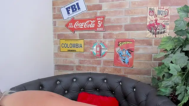 miss   megan online show from June 24, 9:56 pm