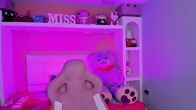 miss   megan online show from July 16, 2:41 am