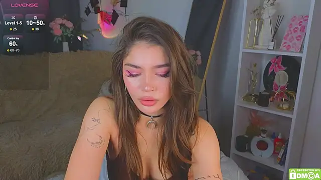 Caroline  Brown online show from November 29, 3:06 am