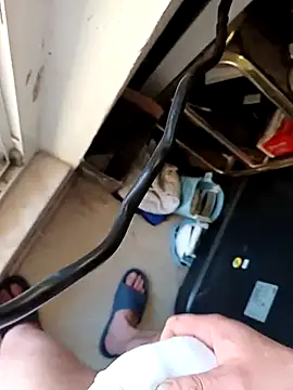 Snapshot of flo000031 chatting on February 27, 4:07 pm flo000031 online show from February 27, 4:07 pm