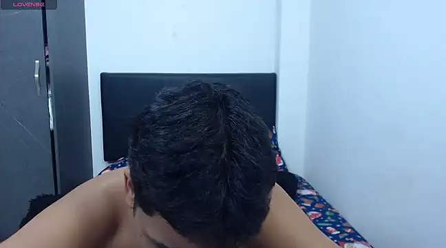 Snapshot of David_Gil19 chatting on March 19, 8:01 am David Gil19 online show from March 19, 8:01 am