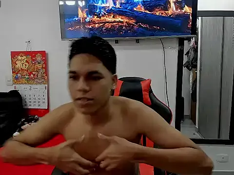 Snapshot of David_Gil19 chatting on February 16, 1:38 pm David Gil19 online show from February 16, 1:38 pm