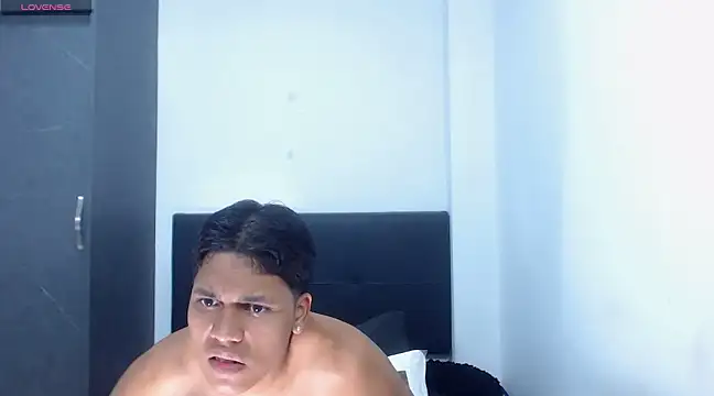 Snapshot of David_Gil19 chatting on March 11, 7:03 am David Gil19 online show from March 11, 7:03 am