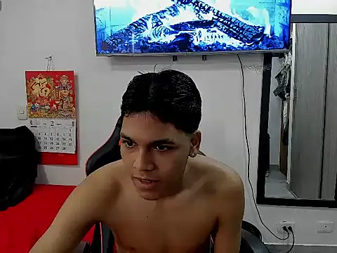 Snapshot of David_Gil19 chatting on February 15, 11:39 am David Gil19 online show from February 15, 11:39 am