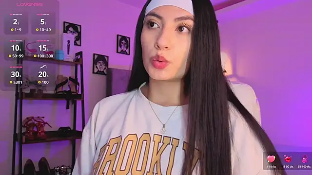 Miller Vanessa  online show from April 17, 9:06 pm