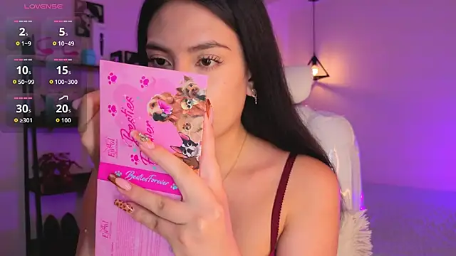 Miller Vanessa  online show from April 14, 8:36 pm