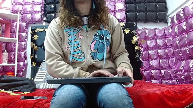 Snapshot of poisondost_hot chatting on September 10, 11:20 am poisondost hot online show from September 10, 11:20 am