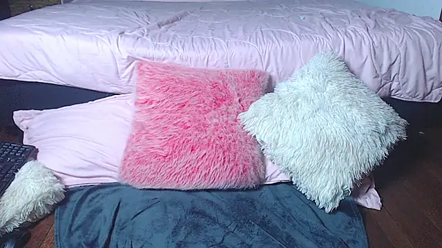 rebeka kenye online show from March 19, 11:25 pm