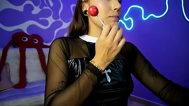 verosmit1 online show from November 3, 9:51 pm