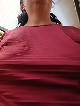 Snapshot of promiscuous-indecent-momm chatting on May 26, 2:26 pm promiscuous-indecent-momm online show from May 26, 2:26 pm