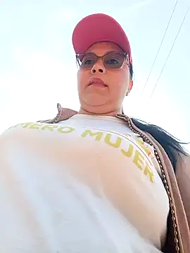 promiscuous-indecent-momm online show from April 12, 1:36 pm