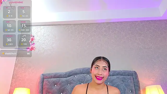 YesyHills online show from March 5, 11:51 am