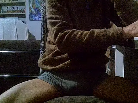 Snapshot of createur34 chatting on November 26, 11:38 pm createur34 online show from November 26, 11:38 pm