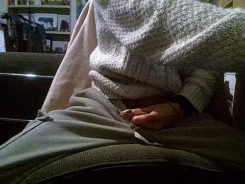 Snapshot of createur34 chatting on November 20, 8:31 pm createur34 online show from November 20, 8:31 pm