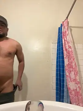 Snapshot of guajiro276565 chatting on February 13, 12:46 am guajiro276565 online show from February 13, 12:46 am