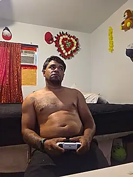 guajiro276565 online show from May 12, 11:11 pm