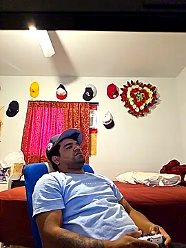 guajiro276565 online show from May 1, 8:47 pm