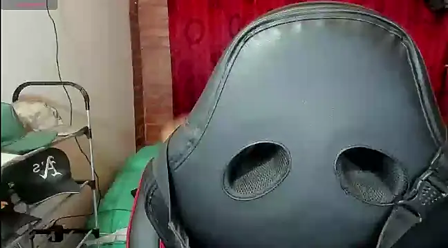 Snapshot of ragnar_lothbrok777 chatting on March 5, 12:27 am ragnar lothbrok777 online show from March 5, 12:27 am