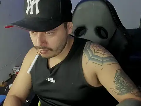 Snapshot of ragnar_lothbrok777 chatting on December 4, 4:55 am ragnar lothbrok777 online show from December 4, 4:55 am