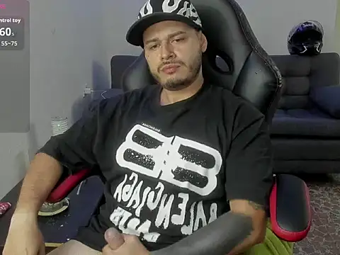 ragnar lothbrok777 online show from April 12, 11:24 am