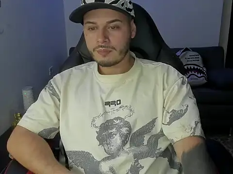 ragnar lothbrok777 online show from April 9, 5:20 am