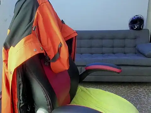 ragnar lothbrok777 online show from April 15, 5:46 am