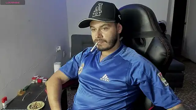 Snapshot of ragnar_lothbrok777 chatting on November 9, 10:47 pm ragnar lothbrok777 online show from November 9, 10:47 pm