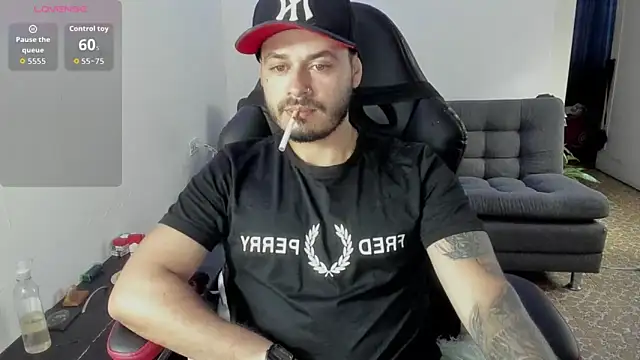 Snapshot of ragnar_lothbrok777 chatting on October 20, 9:26 pm ragnar lothbrok777 online show from October 20, 9:26 pm