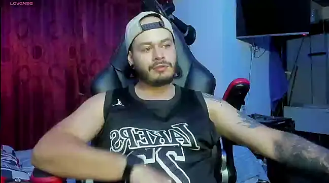 Snapshot of ragnar_lothbrok777 chatting on March 23, 2:37 am ragnar lothbrok777 online show from March 23, 2:37 am