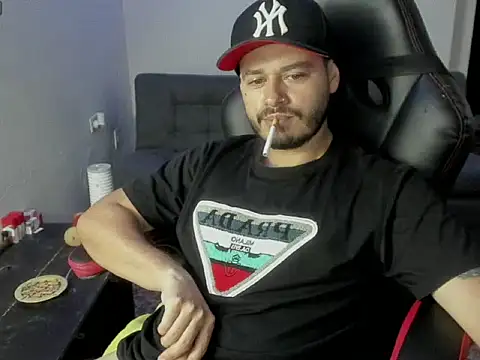 Snapshot of ragnar_lothbrok777 chatting on November 23, 10:31 pm ragnar lothbrok777 online show from November 23, 10:31 pm