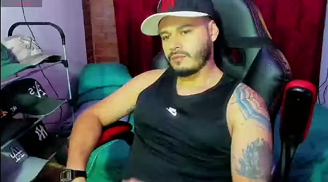 Snapshot of ragnar_lothbrok777 chatting on March 7, 3:51 am ragnar lothbrok777 online show from March 7, 3:51 am