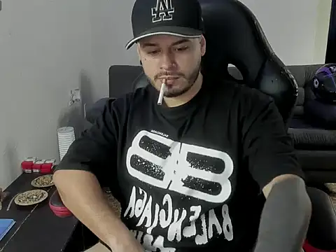 ragnar lothbrok777 online show from February 2, 8:41 pm