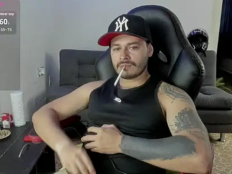 ragnar lothbrok777 online show from December 5, 9:12 pm