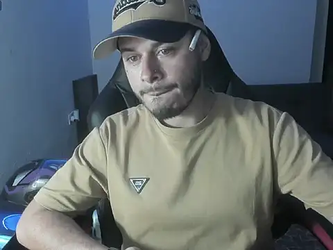 Snapshot of ragnar_lothbrok777 chatting on September 11, 4:01 am ragnar lothbrok777 online show from September 11, 4:01 am