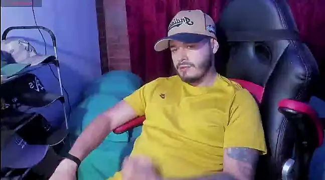 Snapshot of ragnar_lothbrok777 chatting on March 3, 11:35 pm ragnar lothbrok777 online show from March 3, 11:35 pm