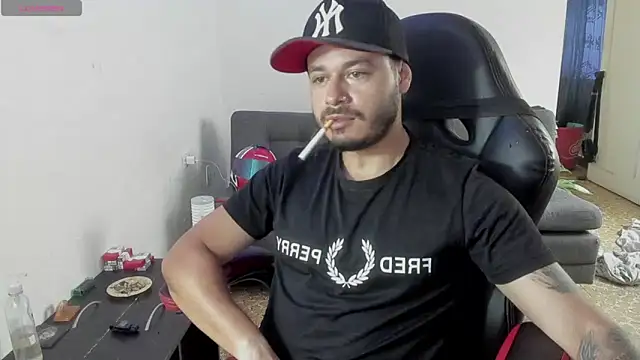 Snapshot of ragnar_lothbrok777 chatting on October 21, 8:19 pm ragnar lothbrok777 online show from October 21, 8:19 pm