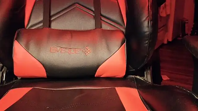 strongdude212 online show from March 19, 11:10 am