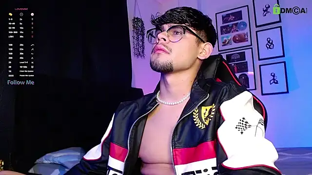 Snapshot of isaac-saenz chatting on December 16, 11:20 pm isaac-saenz online show from December 16, 11:20 pm