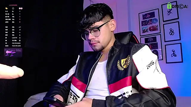 Snapshot of isaac-saenz chatting on December 4, 11:04 pm isaac-saenz online show from December 4, 11:04 pm