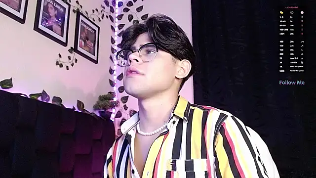 Snapshot of isaac-saenz chatting on March 3, 9:05 pm isaac-saenz online show from March 3, 9:05 pm