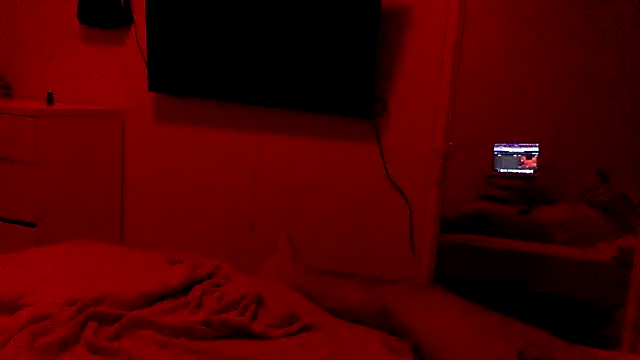 Snapshot of Bleueyez007 chatting on October 7, 8:10 pm Bleueyez007 online show from October 7, 8:10 pm