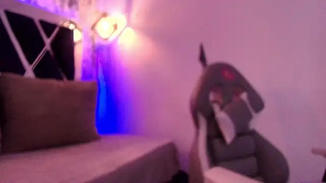 charlotte bluee online show from January 15, 6:44 pm