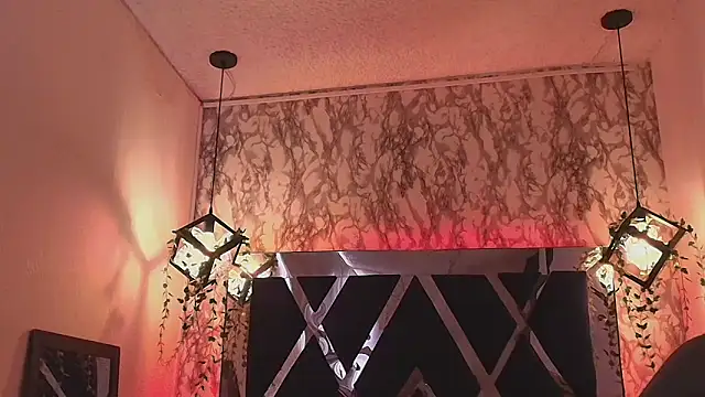 Snapshot of charlotte_bluee chatting on October 14, 6:41 pm charlotte bluee online show from October 14, 6:41 pm