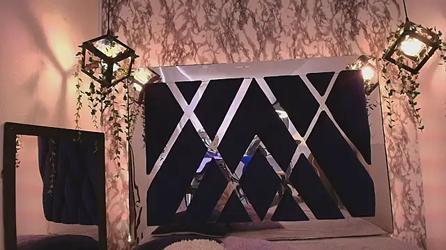 charlotte bluee online show from October 28, 6:29 pm