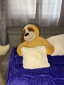 Snapshot of ZafiroKlein chatting on November 18, 8:45 pm ZafiroKlein online show from November 18, 8:45 pm